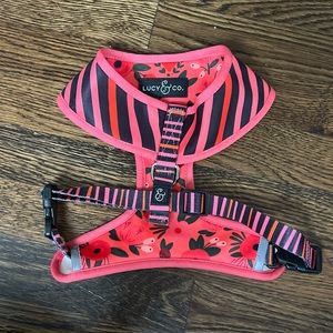 Lucy & co dog harness size L